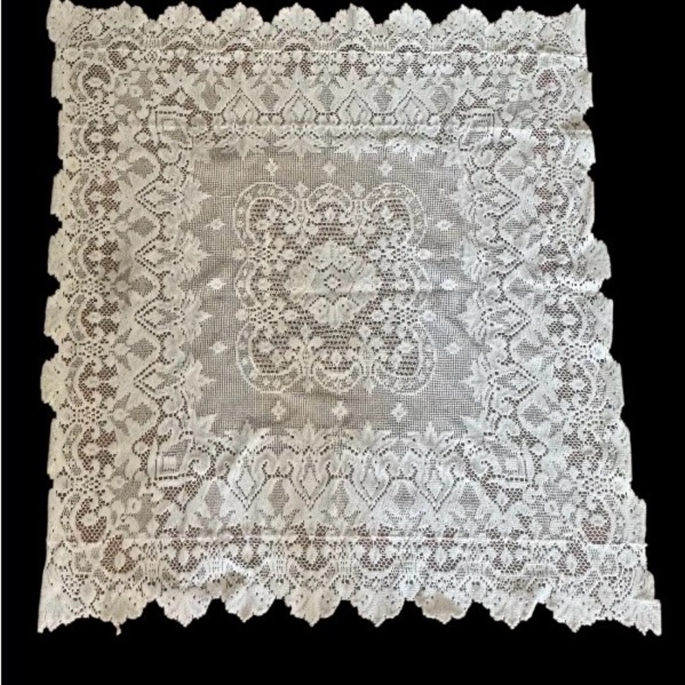 Vintage-Inspired White Lace Tablecloth with Intricate Crochet Motif 37 x 35”